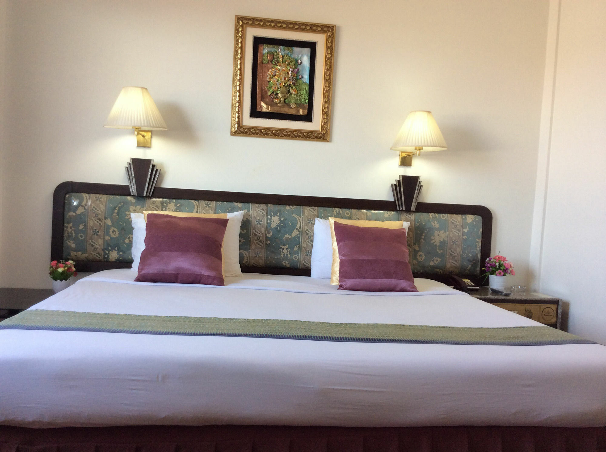 Thaihotel Nakorn Si Thammarat Накхон Си Тамарат Екстериор снимка