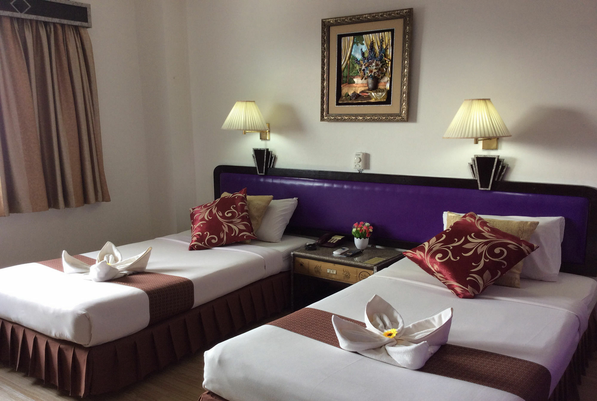 Thaihotel Nakorn Si Thammarat Накхон Си Тамарат Екстериор снимка