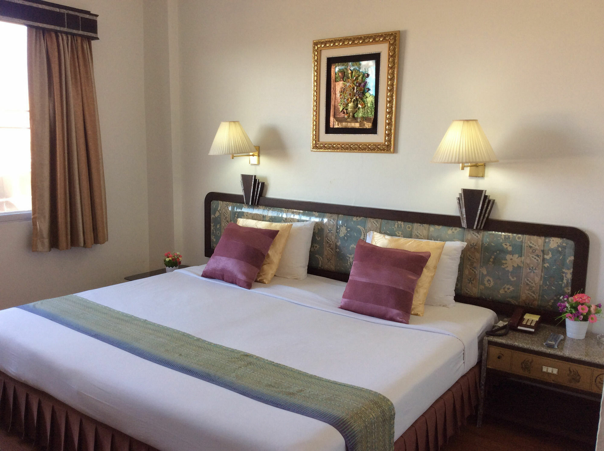Thaihotel Nakorn Si Thammarat Накхон Си Тамарат Екстериор снимка