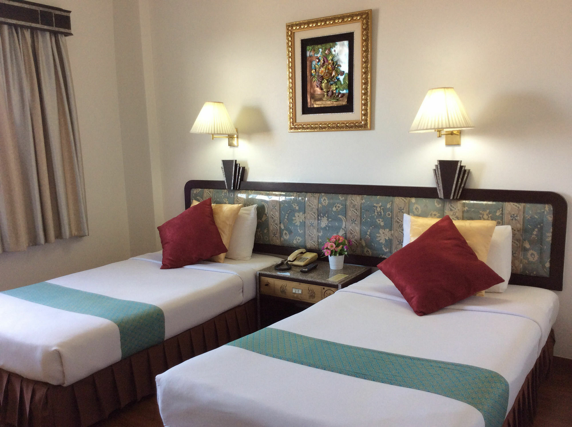 Thaihotel Nakorn Si Thammarat Накхон Си Тамарат Екстериор снимка